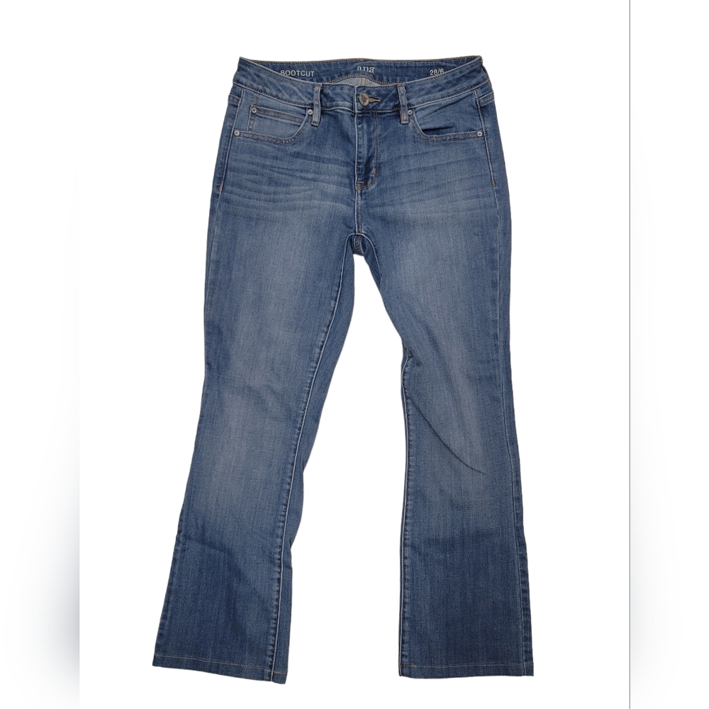 ANA women's bootcut jeans size 28/6 light wash